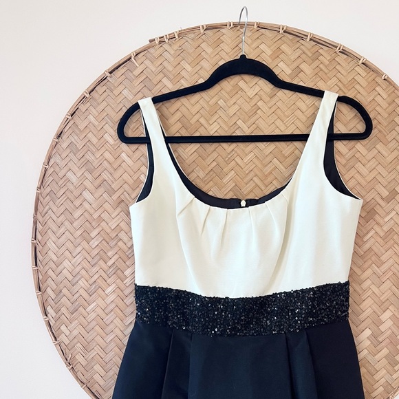 GORGEOUS COTTON/SILK KAY UNGER BLACK/WHITE COCKTAIL DRESS W/ SEQUIN WAIST - NWT - Picture 3 of 8